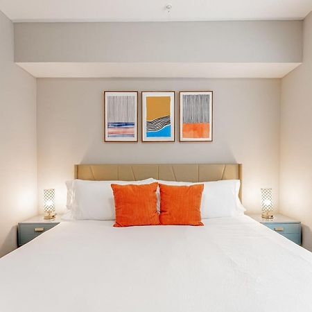 شقة Upscale Modern Apts - Free Parking, Fast Wifi, Courtyard أوستن المظهر الخارجي الصورة