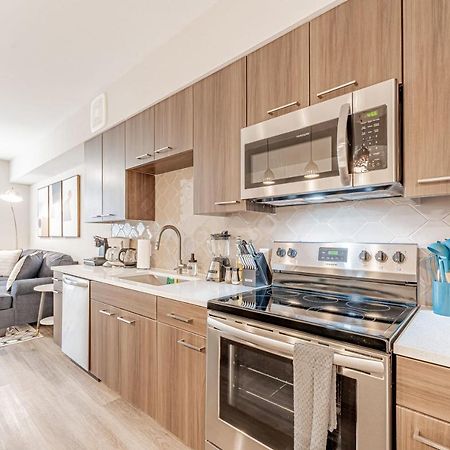 شقة Upscale Modern Apts - Free Parking, Fast Wifi, Courtyard أوستن المظهر الخارجي الصورة